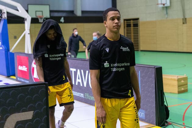Joshua Sharkey (Tigers Tübingen, 3) Mirjan Broening (Tigers Tübingen, 4)¨¨¨Tigers Tübingen vs. Science City Jena, 2. Basketball, Bundesliga, Pro A, Barmer 2 Basketball, Spieltag 13, Spielzeit 2020 2021, 27.02.2021, ¨¨ Tigers Tübingen - Science City Jena, Basketball, 2. Bundesliga, Barmer 2 Basketball, Spieltag 13, Spielzeit 2020 2021, 27.02.2021 Rottenburg am Neckar Copyright: xDennisxDuddek xEibnerxPressefotox EP_DDU