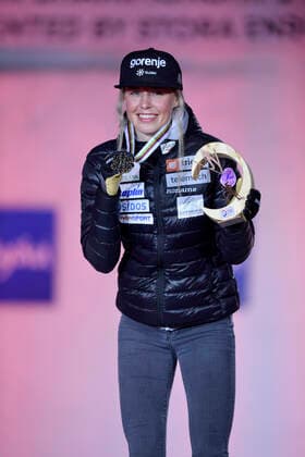 27.02.2021, Nordische SKI WM Oberstdorf 2021, Oberstdorf im Allgäu, Siegerehrung, Medaillienzeremonie, Langlauf Sprint Damen, Siegerehrung, bronze Medaille an Anamarija Lampic (Slowenien)