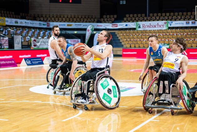 RBBL; RSV Lahn-Dill - Baskets 96 Rahden, 27.02.21 Thomas Böhme ( 13 RSV Lahn-Dill), Michael Auprince ( 15 RSV Lahn-Dill), Christopher Huber ( 9 RSV Lahn-Dill), Quinten Zantinge ( 5 Baskets 96 Rahden), Krzystof Bandura ( 99 Baskets 96 Rahden) Rittal Arena, Wetzlar, 27.02.21 Copyright: xBEAUTIFULxSPORTS Roeczeyx