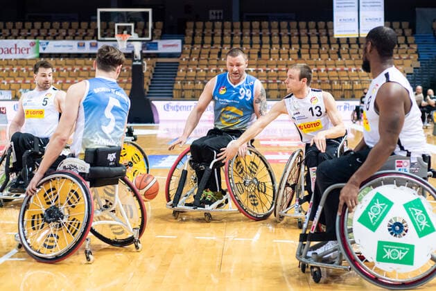 RBBL; RSV Lahn-Dill - Baskets 96 Rahden, 27.02.21 Krzystof Bandura ( 99 Baskets 96 Rahden), Thomas Böhme ( 13 RSV Lahn-Dill), Quinten Zantinge ( 5 Baskets 96 Rahden), Simon Brown ( 5 RSV Lahn-Dill), Brian Bell ( 8 RSV Lahn-Dill) Rittal Arena, Wetzlar, 27.02.21 Copyright: xBEAUTIFULxSPORTS Roeczeyx