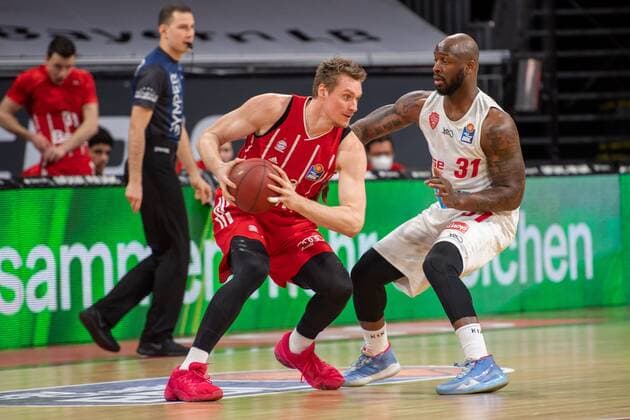Leon Radosevic 43 (FC Bayern), Murphy Hollowaay 31 (s.Oliver Wuerzburg), FC Bayern Basketball vs. s.Oliver Wuerzburg, BBL, 28.02.2021 Muenchen Bayern Deutschland