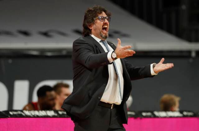 28.02.2021, Basketball, BBL 2020 2021, 21. Spieltag, FC Bayern Muenchen - s.Oliver Wuerzburg, GER, Muenchen, Audi Dome, Bild: Head Coach Andrea Trinchieri (FC Bayern Muenchen) Copyright: HMBxMedia xHeikoxBecker