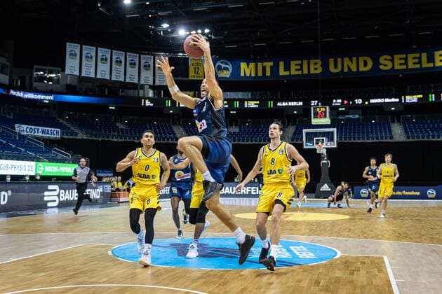 Basketball Berlin 28.02.2021 Saison 2020 2021 1. Bundesliga easyCredit BBL Alba Berlin - HAKRO Merlins Crailsheim Elias Lasisi (Crailsheim, No.06)