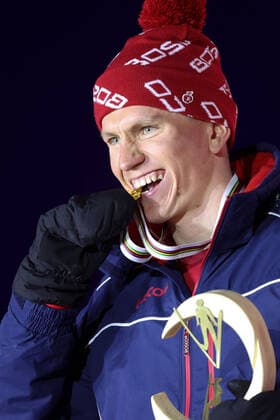 NORDIC SKIING - FIS Nordic World Ski Championships Oberstdorf 2021 OBERSTDORF,GERMANY,28.FEB.21 - NORDIC SKIING, CROSS COUNTRY SKIING - FIS Nordic World Ski Championships, 30km Skiathlon, men, award ceremony. Image shows Alexander Bolshunov (RUS). Keywords: medal. GEPAxpictures xChristianxWalgram