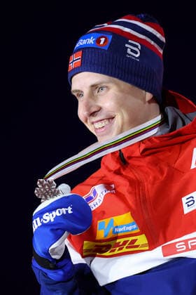 NORDIC SKIING - FIS Nordic World Ski Championships Oberstdorf 2021 OBERSTDORF,GERMANY,28.FEB.21 - NORDIC SKIING, CROSS COUNTRY SKIING - FIS Nordic World Ski Championships, 30km Skiathlon, men, award ceremony. Image shows Hans Christer Holund (NOR). Keywords: medal. GEPAxpictures xChristianxWalgram