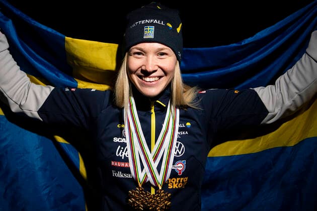 210228 Gold medalists Jonna Sundling of Sweden poses with her two gold medals for the women s cross-country skiing team sprint and sprint during the FIS Nordic Ski World Championships on February 28, 2021 in Oberstdorf. Photo: Johanna Lundberg BILDBYRAN kod JL JL0087 skidor cross-country skiing langrenn fis nordic world ski championships vm ski-vm skid-vm 4 bbeng guld medalj sverige Copyright: JOHANNAxLUNDBERG BB210228JL166