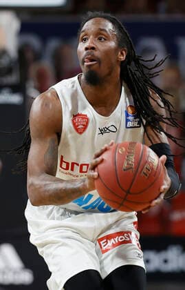 28.02.2021, Basketball, BBL 2020 2021, 21. Spieltag, FC Bayern Muenchen - s.Oliver Wuerzburg, GER, Muenchen, Audi Dome, Bild: Robert Lowery (s.Oliver Wuerzburg) Copyright: HMBxMedia xHeikoxBecker