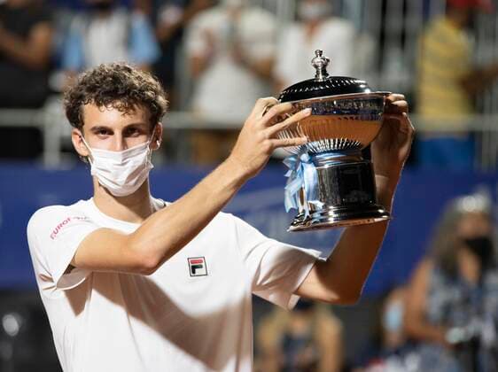 Sport Themen der Woche KW08 Sport Bilder des Tages February 28, 2021, Cordoba Capital, Cordoba, Argentina: Argentine tennis player Juan Manuel Cerundolo (335 Ã‚Â°) ARG, winner of the title at the Cordoba Open 2021. He beat Spanish tennis player Albert Ramos-VioÂ±olas ESP (47 Ã‚Â°) 6-0, 2-6 and 6-2. Cordoba Capital Argentina - ZUMAb196 20210228_zip_b196_046 Copyright: xDanielxBustosx