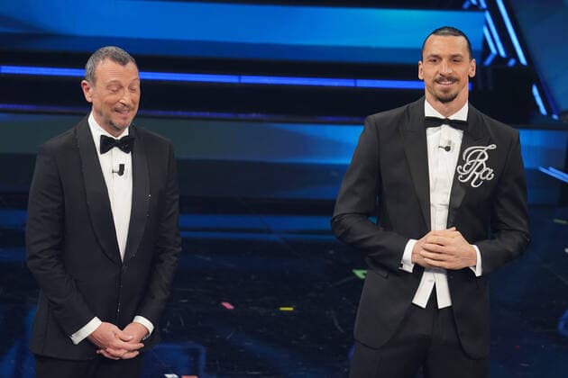 210302 Zlatan Ibrahimovic attends the Sanremo Music Festival 2021 on March 3, 2021 in Sanremo. Photo: Image Photo Bildbyran fotboll football soccer serie a milan zlatan ibrahimovic San remo Sanremo festivalen Copyright: IMAGExPHOTO BB210302BB587