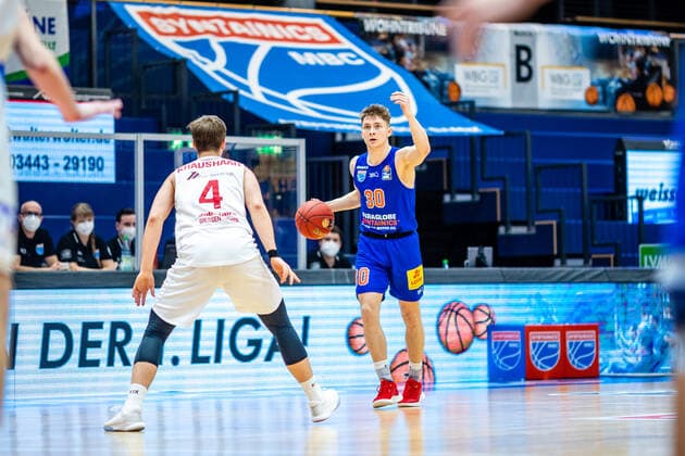 Vincent Friederici ( 30 Syntainics MBC) waehrend der Begegnung Saison 2020-2021 (Herren) in der EasyCredit Bundesliga zwischen Syntainics MBC und Jobstairs Giessen 46ers in der Stadthalle Weissenfels am 3. March 2021 in Weissenfels, Sachsen Anhalt, Deutschland