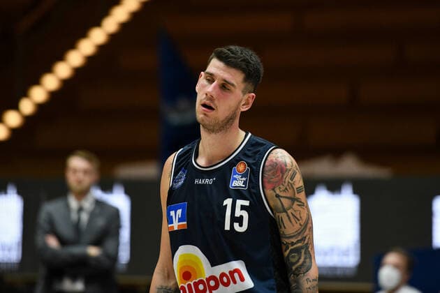 Bogdan Radosavljevic (HAKRO Merlins Crailsheim) ist enttaeuscht ueber die Niederlage, GER, HAKRO Merlins Crailsheim vs. s.Oliver Wuerzburg, 03.03.2021, 20. Spieltag easycredit Basketball Bundesliga, Spielzeit 2020 2021. GER, HAKRO Merlins Crailsheim vs. s.Oliver Wuerzburg, 03.03.2021, 20. Spieltag easycredit Basketball Bundesliga, Spielzeit 2020 2021 Crailsheim Copyright: xEibnerxPressefoto MichaelxMemmlerx EP_MMR