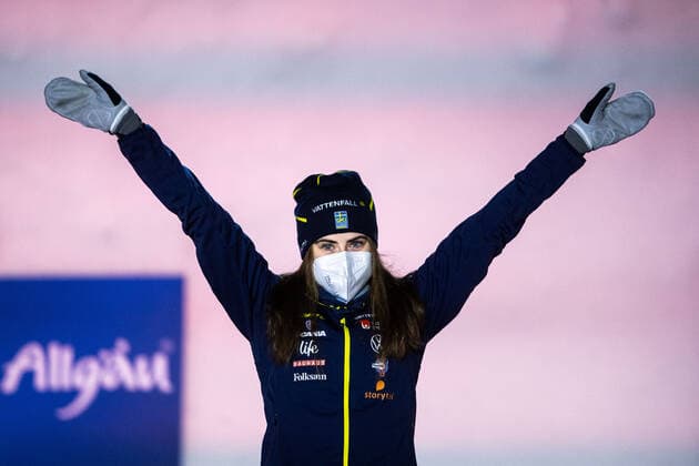 210304 Bronze medalist Ebba Andersson of Sweden at a medal ceremony for the Women s Cross Country Skiing 10 km Free Technique during the FIS Nordic Ski World Championships on March 4, 2021 in Oberstdorf. Photo: Johanna Lundberg BILDBYRAN kod JL JL0096 skidor cross-country skiing langrenn fis nordic world ski championships vm ski-vm skid-vm medaljceremoni medal ceremony 8 bbeng sverige Copyright: JOHANNAxLUNDBERG BB210304JL139