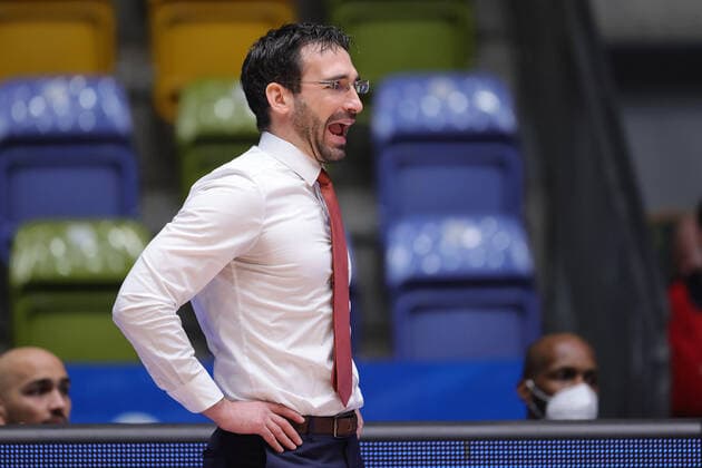 Fraport Skyliners - RASTA Vechta, easyCredit BBL Head Coach Thomas Paech (RASTA Vechta, Thomas Päch). Basketball-Spiel der easyCredit BBL zwischen den Fraport Skyliners und RASTA Vechta am 4. Maerz 2021 in der Fraport-Arena in Frankfurt am Main., Frankfurt am Main Hessen Deutschland Fraport-Arena
