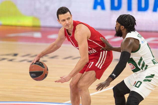 Basketball, Euroleague, FC Bayern München - Panathinaikos Athen. Im Bild Zan Mark SISKO (FC Bayern München, 31) und Shelvin MACK (Panathinaikos Athen, 0). München Audi Dome Bayern Deutschland Copyright: Passion2Press.dex xMarkusxFischerx