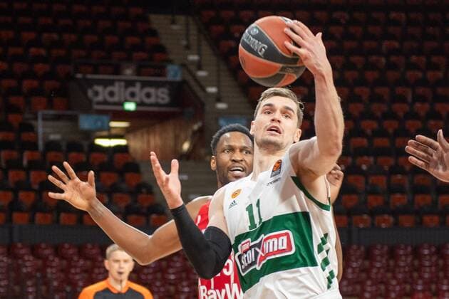 M. Hezonja 11 (Panathinaikos Athen), James Gist 21 (FC Bayern), FC Bayern Basketball vs. Panathinaikos Athen, EuroLeague, 04.03.2021 Muenchen Bayern Deutschland