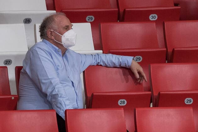 Basketball, Euroleague, FC Bayern München - Panathinaikos Athen. Im Bild Ulirch Uli HOENEß entspannt Maske Haar. München Audi Dome Bayern Deutschland Copyright: Passion2Press.dex xMarkusxFischerx