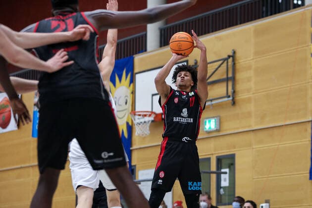 2. Basketball Bundesliga ProB ART Giants Duesseldorf gegen ETV Hamburg, 05.03.2021 Mubarak Salami ( 17 ETV Hamburg); 2. Basketball Bundesliga ProB ART Giants Duesseldorf gegen ETV Hamburg am 05.03.2021, Duesseldorf. Copyright: xBEAUTIFULxSPORTS KennyxBeelex