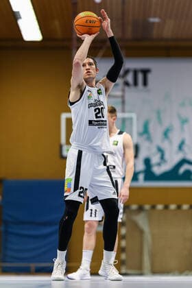 05.03.21, Herren, Basketball, Saison 2020 2021, 2. Bundesliga, Pro B Süd, College Wizards - FRAPORT SKYLINERS Juniors Freiwurf für Alexander Thompson (College Wizards 20) Karlsruhe Institut für und Sportwissenschaft (IfSS) Baden-Württemberg Germany