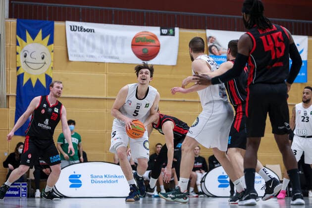 2. Basketball Bundesliga ProB ART Giants Duesseldorf gegen ETV Hamburg, 05.03.2021 Lennart Boner ( 5 ART Giants Duesseldorf); 2. Basketball Bundesliga ProB ART Giants Duesseldorf gegen ETV Hamburg am 05.03.2021, Duesseldorf. Copyright: xBEAUTIFULxSPORTS KennyxBeelex