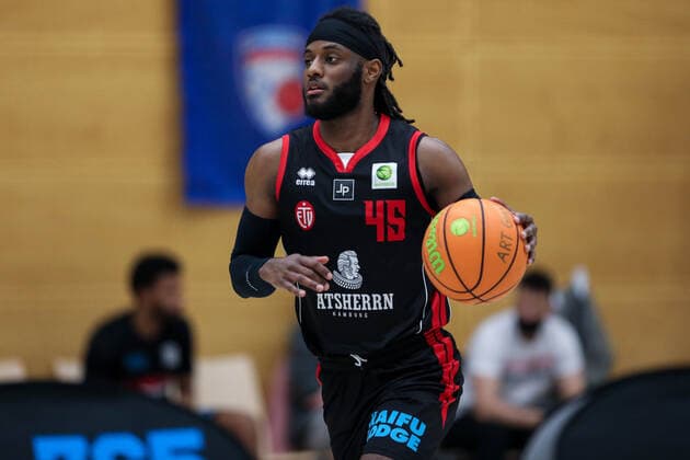 2. Basketball Bundesliga ProB ART Giants Duesseldorf gegen ETV Hamburg, 05.03.2021 Abdulai Abaker ( 45 ETV Hamburg); 2. Basketball Bundesliga ProB ART Giants Duesseldorf gegen ETV Hamburg am 05.03.2021, Duesseldorf. Copyright: xBEAUTIFULxSPORTS KennyxBeelex