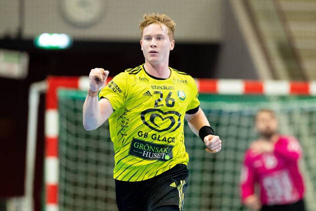 210306 Sävehofs Jonathan Edvardsson jublar efter mal under handbollsmatchen i Handbollsligan mellan Sävehof och Hallby den 6 mars 2021 i Partille. Copyright: MICHAELxERICHSEN BB210306MI049