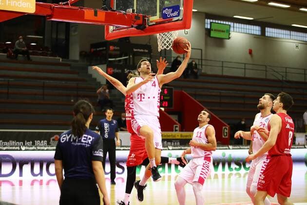 Strahinja Micovic (Bonn) zieht zum Korb Jobstairs Giessen 46ers vs Telekom Baskets Bonn, Basketball, easyCredit BBL, 06.03.2021 Jobstairs Giessen 46ers vs Telekom Baskets Bonn, Basketball, easyCredit BBL, 06.03.2021 Giessen Copyright: xEibner-Pressefotox EP_RWS