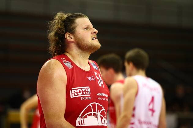 John Bryant (Giessen) schaut nachdenklich Jobstairs Giessen 46ers vs Telekom Baskets Bonn, Basketball, easyCredit BBL, 06.03.2021 Jobstairs Giessen 46ers vs Telekom Baskets Bonn, Basketball, easyCredit BBL, 06.03.2021 Giessen Copyright: xEibner-Pressefotox EP_RWS