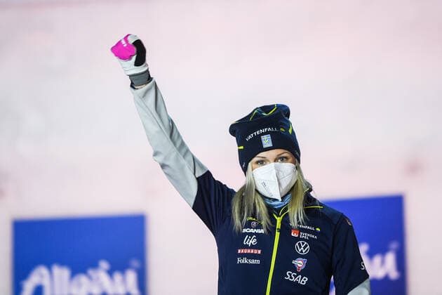 210306 Frida Karlsson of Sweden celebrates at a medal ceremony for the Women s Cross Country Skiing 30 km Classic Technique during the FIS Nordic Ski World Championships on March 6, 2021 in Oberstdorf. Photo: Johanna Lundberg BILDBYRAN kod JL JL0102 skidor cross-country skiing langrenn fis nordic world ski championships vm ski-vm skid-vm medaljceremoni medal ceremony 10 bbeng jubel celebration Copyright: JOHANNAxLUNDBERG BB210306JL169