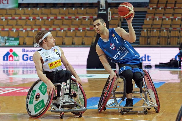 06.03.2021, xovx, Rollstuhl-Basketball 1. Bundesliga, RSV Lahn-Dill - RSB Thuringia Bulls v.l. Christopher Huber (RSV Lahn-Dill), Vahid Gholamazad (RSB Thuringa Bulls) Wetzlar Rittal-Arena Hessen Deutschland (DE)