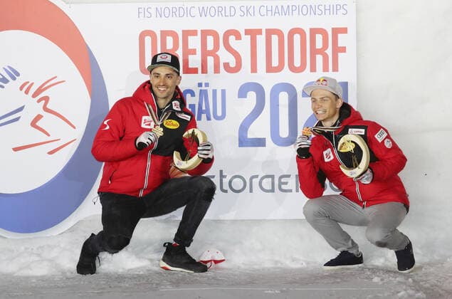 Nordische Kombination Männer Team Sprint Nordic Combined Team Sprint LH 2x7,5 km Lukas Greiderer und Johannes Lamparter, die neuen Weltmeister Oberstdorf Langlaufstadion