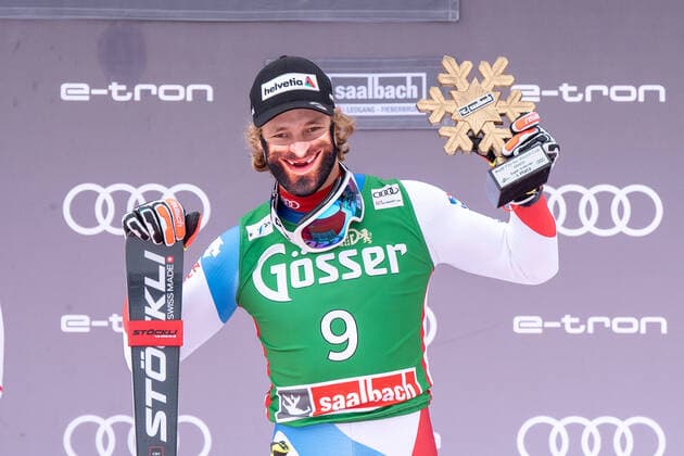 Bilder des Jahres 2021, Sport 03 März Sport Themen der Woche KW09 Sport Bilder des Tages Jubel und Freude beim Sieger Marco Odermatt (SUI). Oesterreich, Saalbach-Hinterglemm, 07.03.2021, Ski Alpin: AUDI FIS Ski World Cup, Saison 2020 2021, 6th Mens Super-G, Zwoelferkogel, Strecke Schneekristall Foto: A2 Bildagentur Peter Hartenfelser *** Marco Odermatt SUI Austria, Saalbach Hinterglemm, 07 03 2021, Ski Alpin AUDI FIS Ski World Cup, Season 2020 2021, 6th Mens Super G, Zwoelferkogel, Track Schneekristall Foto A2 Bildagentur Peter Hartenfelser