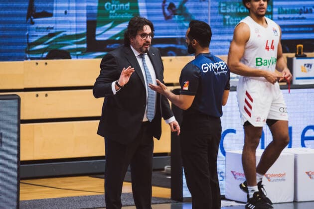 easyCredit-BBL: 22. Spieltag - RASTA Vechta vs. FC Bayern Muenchen Basketball, 07.03.2021 Andrea Trinchieri (FC Bayern Muenchen Basketball, Head Coach); easyCredit-BBL: 22. Spieltag - RASTA Vechta vs. FC Bayern Muenchen Basketball am 07.03.2021 in Vechta (RASTA Dome), Germany, Copyright: xBEAUTIFULxSPORTS Neddermannx