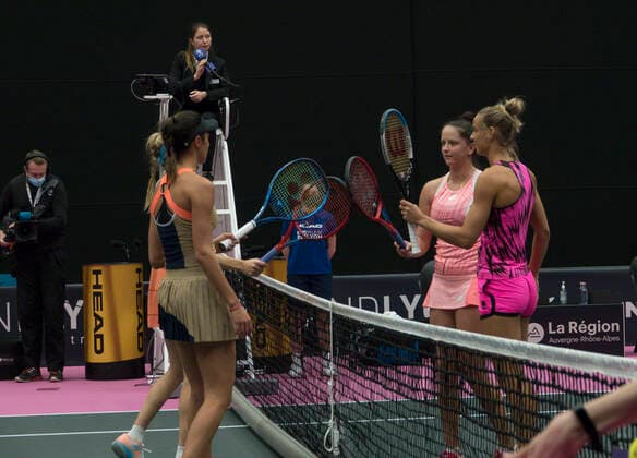 Tennis, WTA-Turnier in Lyon Arantxa RUS (NED) - Viktoria KUZMOVA (SVK), Olga DANILOVIC (SRB) - Eugenie BOUCHARD (CAN) TENNIS : Open 6eme Sens - Palais des sports Lyon - 07 03 2021 SandrineTHESILLAT Panoramic 