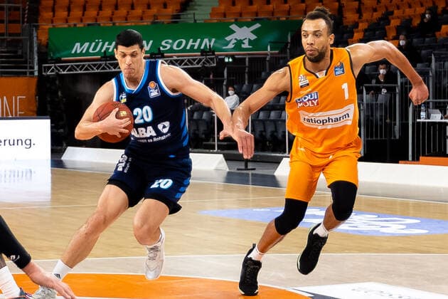 Simone Fontecchio (Alba Berlin 20), Demitrius Conger (Ratiopharm Ulm 01) GER, Ratiopharm Ulm vs. Alba Berlin, easycredit 1.Bundesliga Basketball, 22.Spieltag, Saison 2020 21, 07.03.2021 Ratiopharm Ulm vs. Alba Berlin, 1.Basketball Bundesliga Neu-Ulm Copyright: xEibner-Pressefoto RogerxBuerkex EP_EER