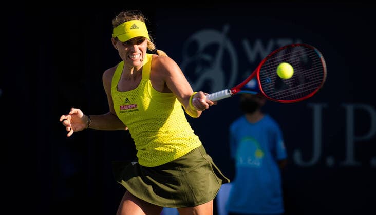 Sport Themen der Woche KW10 Sport Bilder des Tages March 8, 2021, DUBAI, UNITED ARAB EMIRATES: Angelique Kerber of Germany in action during the first round of the 2021 Dubai Duty Free Tennis Championships WTA, Tennis Damen 1000 tournament against Caroline Garcia of France DUBAI UNITED ARAB EMIRATES - ZUMAa181 20210308_zaa_a181_091 Copyright: xRobxPrangex