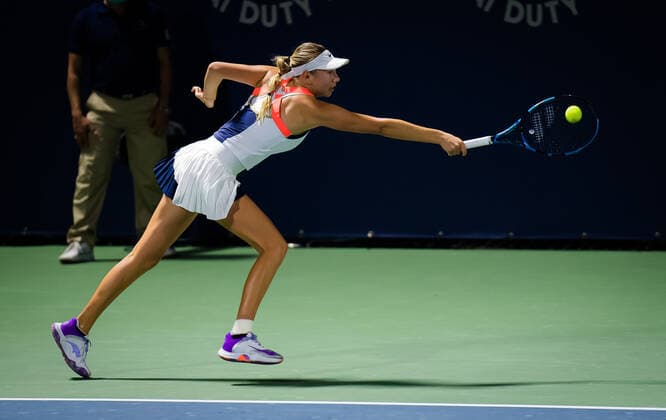 March 9, 2021, DUBAI, UNITED ARAB EMIRATES: Amanda Anisimova of the United States in action her second round match at the 2021 Dubai Duty Free Tennis Championships WTA, Tennis Damen 1000 tournament against Garbine Muguruza of Spain DUBAI UNITED ARAB EMIRATES - ZUMAa181 20210309_zaa_a181_142 Copyright: xRobxPrangex