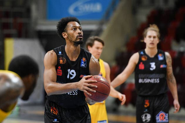 Neuzugang Johnathan Williams (Niners Chemnitz) beim Freiwurf, GER, MHP Riesen Ludwigsburg vs. Niners Chemnitz, 09.03.2021, 20. Spieltag easycredit Basketball Bundesliga, Spielzeit 2020 2021. GER, MHP Riesen Ludwigsburg vs. Niners Chemnitz, 09.03.2021, 20. Spieltag easycredit Basketball Bundesliga, Spielzeit 2020 2021 Ludwigsburg Copyright: xEibnerxPressefoto MichaelxMemmlerx EP_MMR
