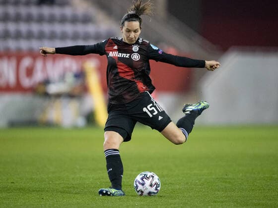 Bayerns 15 Ivana RUDELIC. Frauen - Fussball, FC Bayern - Kazygurt 3:0, Championsleague der Frauen, am 10.3.2021 in Muenchen, F C B A Y E R N C A M P U S, Deutschland. Quelle Copyright Credit : Oryk HAIST