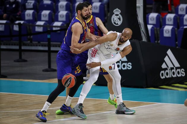 March 11, 2021, Madrid, Spain: Alex Tyus of Real Madrid in action with Nikola Mirotic of FC Barcelona, Barca during the Turkish Airlines EuroLeague match between Real Madrid at WiZink Center in Madrid, Spain. Madrid Spain - ZUMAd159 20210311_zia_d159_016 Copyright: xIndirax