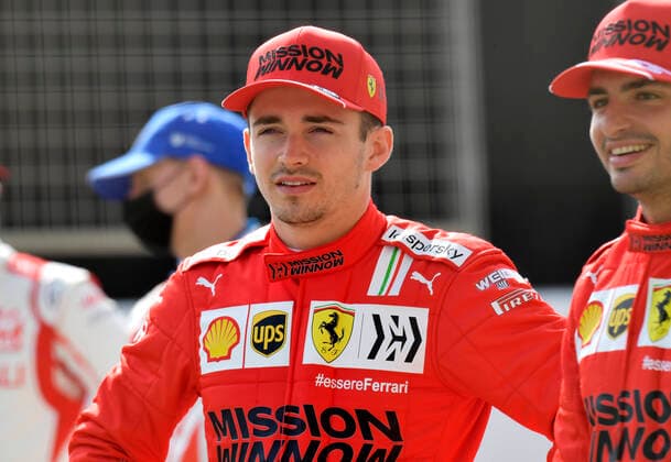 LECLERC Charles mit SAINZ Carlos jr. Team Scuderia Ferrari FIA Formel 1 Testfahrten 2021 in Bahrain 1.Tag Am 12.03.2021 Bahrain International Circuit As-Sachir