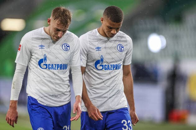 13.03.2021, Fussball, Saison 2020 2021, 1. Bundesliga, 25.Spieltag, VfL Wolfsburg - FC Schalke 04, v. l. Timo Becker (FC Schalke 04), Malick Thiaw (FC Schalke 04) Tim Rehbein RHR-FOTO DFL REGULATIONS PROHIBIT ANY USE OF PHOTOGRAPHS AS IMAGE SEQUENCES AND OR QUASI-VIDEO. Wolfsburg Volkswagen Arena Niedersachsen Deutschland xRHR-FOTO TRx *** 13 03 2021, Football, Season 2020 2021, 1 Bundesliga, 25 Matchday, VfL Wolfsburg FC Schalke 04, f l Timo Becker FC Schalke 04 , Malick Thiaw FC Schalke 04 Tim Rehbein RHR FOTO DFL REGULATIONS PROHIBIT ANY USE OF PHOTOGRAPHS AS IMAGE SEQUENCES AND OR QUASI VIDEO Wolfsburg Volkswagen Arena Lower Saxony Germany xRHR FOTO TRx