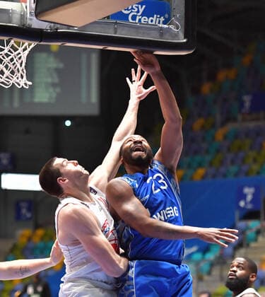 13.03.2021, xblx, Basketball BBL Bundesliga, Frankfurt Skyliners - Giessen 46ers emspor, v.l. Scottie James Jr (Giessen 46ers), Quantez Lamar Robertson (Fraport Skyliners Frankfurt) (DFL DFB REGULATIONS PROHIBIT ANY USE OF PHOTOGRAPHS as IMAGE SEQUENCES and or QUASI-VIDEO) Frankfurt am Main