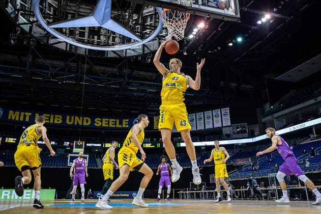 Basketball Berlin 14.03.2021 Saison 2020 2021 1. Bundesliga easyCredit BBL Alba Berlin - BG Göttingen Luke Sikma (Alba Berlin, No.43)