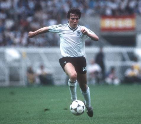 Europameisterschaft 1984 in Frankreich. Deutschland-Spanien 20.06.1984 in Paris. Lothar Matthäus (Deut.) in Aktion. Nur fuer journalistische Zwecke! Only for editorial use! HM