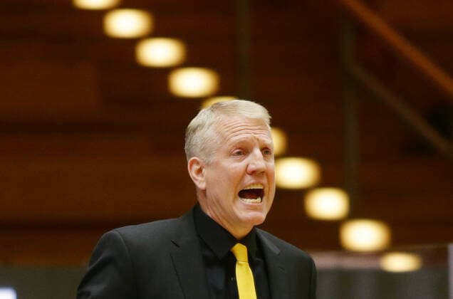 Ludwigsburg , Basketball easyCredit BBL Bundesliga , HAKRO Merlins Crailsheim vs. MHP Riesen Ludwigsburg , John Patrick ( Trainer Riesen )