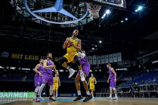 Basketball Berlin 14.03.2021 Saison 2020 2021 1. Bundesliga easyCredit BBL Alba Berlin - BG Göttingen Johannes Thiemann (Alba Berlin, No.32)