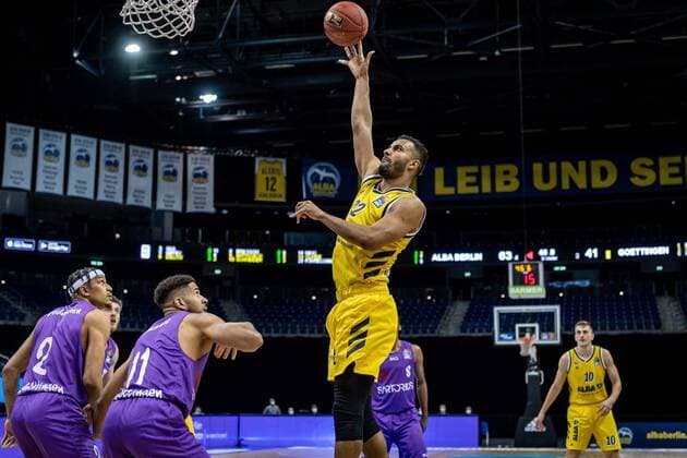 Basketball Berlin 14.03.2021 Saison 2020 2021 1. Bundesliga easyCredit BBL Alba Berlin - BG Göttingen Johannes Thiemann (Alba Berlin, No.32)