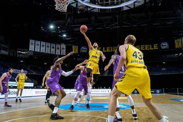 Basketball Berlin 14.03.2021 Saison 2020 2021 1. Bundesliga easyCredit BBL Alba Berlin - BG Göttingen Peyton Siva (Alba Berlin, No.03)