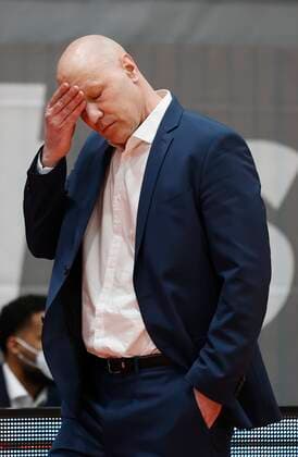 15.03.2021, Basketball, BBL 2020 2021, 23. Spieltag, s.Oliver Wuerzburg - medi bayreuth, GER, Wuerzburg, s.Oliver Arena, Bild: Enttaeuschung bei Headcoach Denis Wucherer (s.Oliver Wuerzburg) Copyright: HMBxMedia xHeikoxBecker