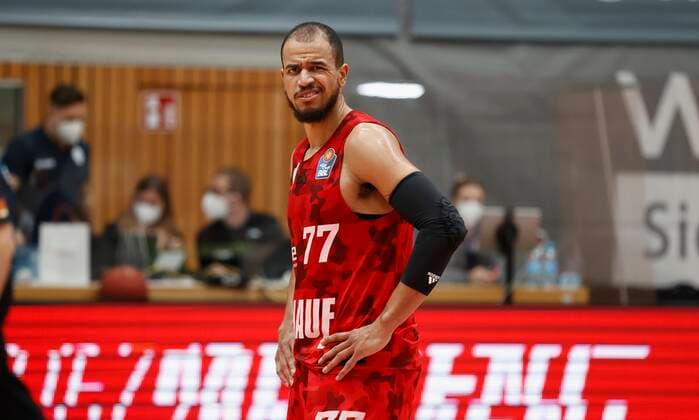 15.03.2021, Basketball, BBL 2020 2021, 23. Spieltag, s.Oliver Wuerzburg - medi bayreuth, GER, Wuerzburg, s.Oliver Arena, Bild: Enttaeuschung bei Alex King (s.Oliver Wuerzburg) Copyright: HMBxMedia xHeikoxBecker